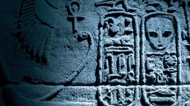 La CIA cache une opération secrète pour retrouver des hybrides humains-extraterrestres dans les données génétiques