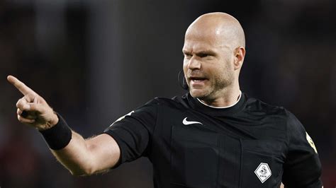 L&rsquo;arbitre mondial Rob Dieperink meurt quelques semaines après son exclusion scandaleuse
